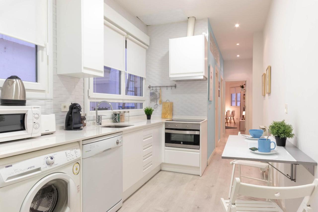 At The Heart Of Bilbao - Guggenheim Apartment Екстериор снимка